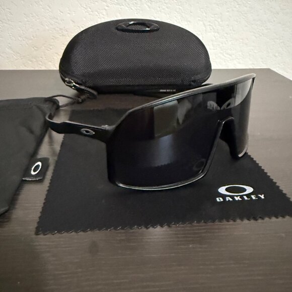 OO9406  Oakley SUTRO Black Matte Frame Silver Icons - Picture 2 of 9